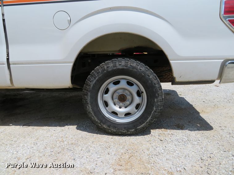 image for item DE8209 2014 Ford F150 XL SuperCab pickup truck