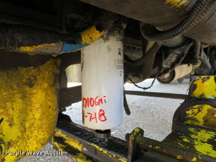 image for item DE8215 1998 Freightliner FL112 flatbed truck