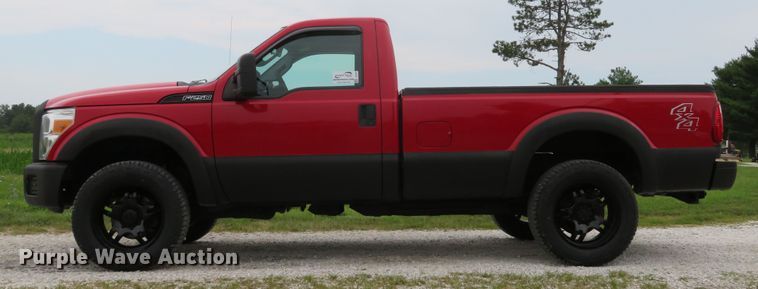 image for item DE8237 2012 Ford F250 Super Duty XL pickup truck