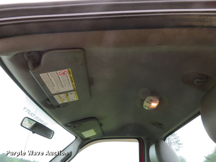 image for item DE8237 2012 Ford F250 Super Duty XL pickup truck