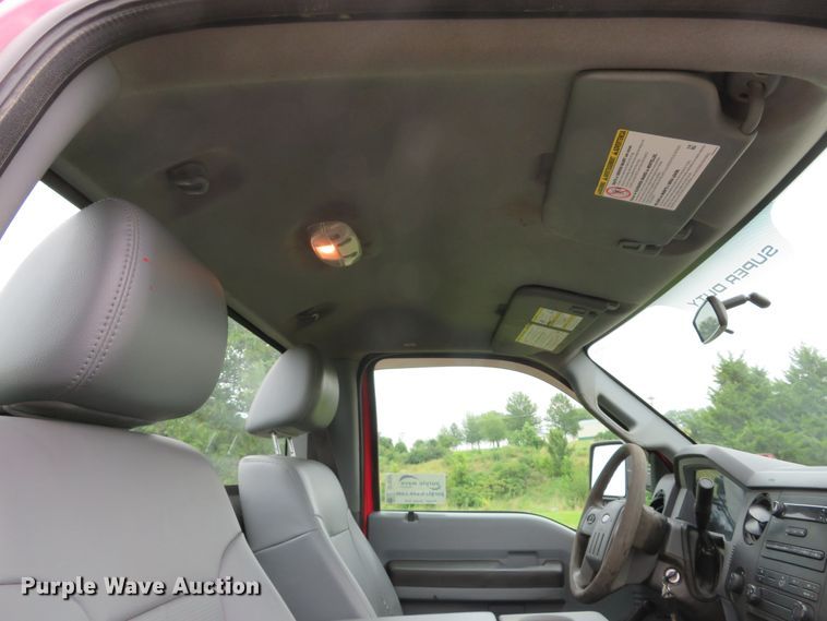 image for item DE8237 2012 Ford F250 Super Duty XL pickup truck