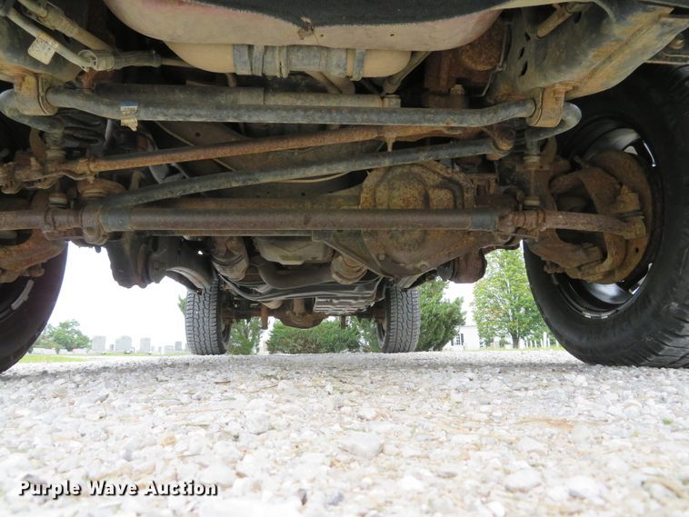 image for item DE8237 2012 Ford F250 Super Duty XL pickup truck