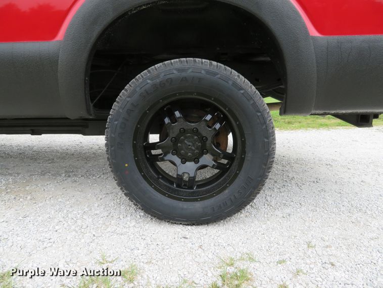 image for item DE8237 2012 Ford F250 Super Duty XL pickup truck