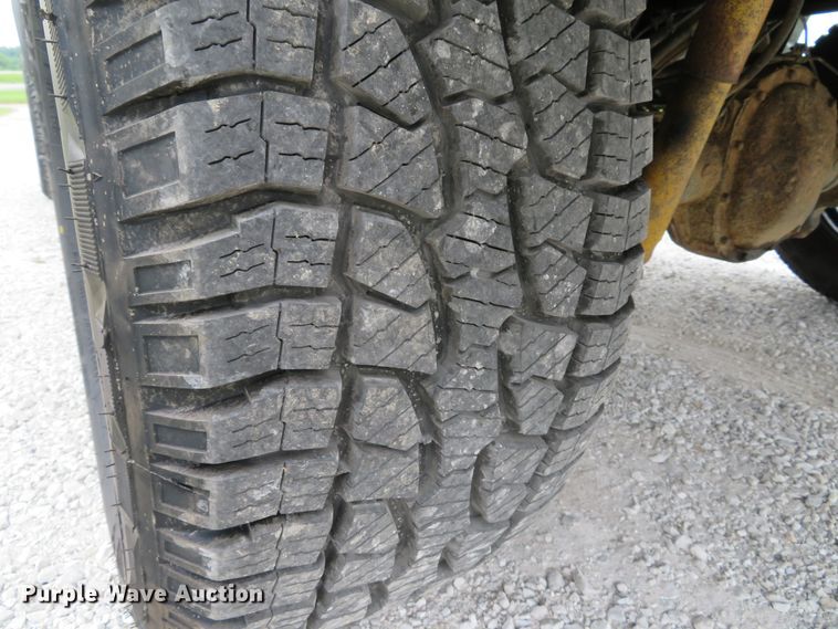 image for item DE8237 2012 Ford F250 Super Duty XL pickup truck