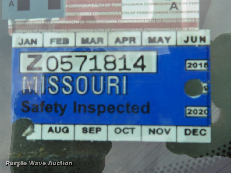 image for item DE8237 2012 Ford F250 Super Duty XL pickup truck