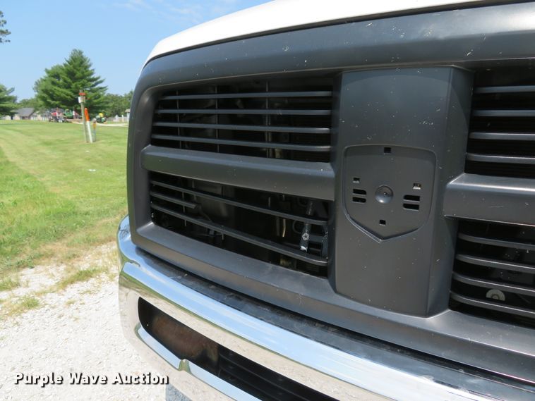 image for item DE8239 2013 Dodge Ram 2500HD Crew Cab pickup truck