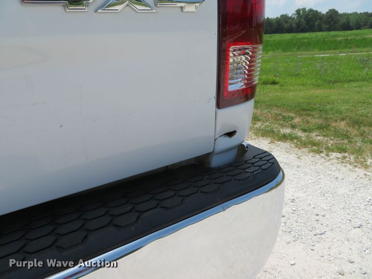 image for item DE8239 2013 Dodge Ram 2500HD Crew Cab pickup truck