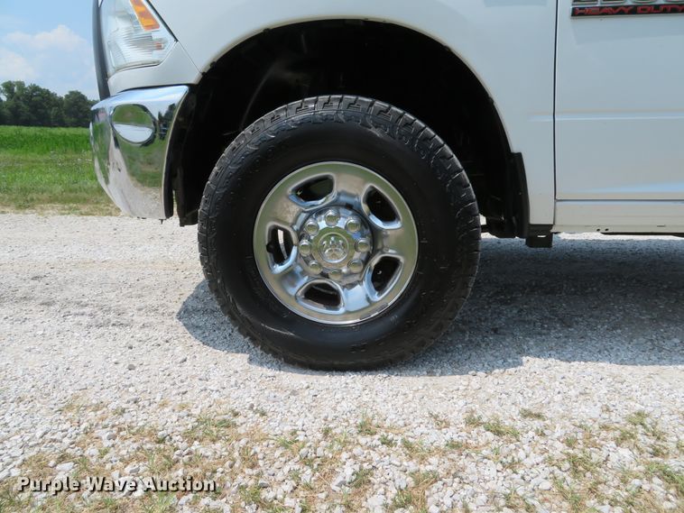 image for item DE8239 2013 Dodge Ram 2500HD Crew Cab pickup truck
