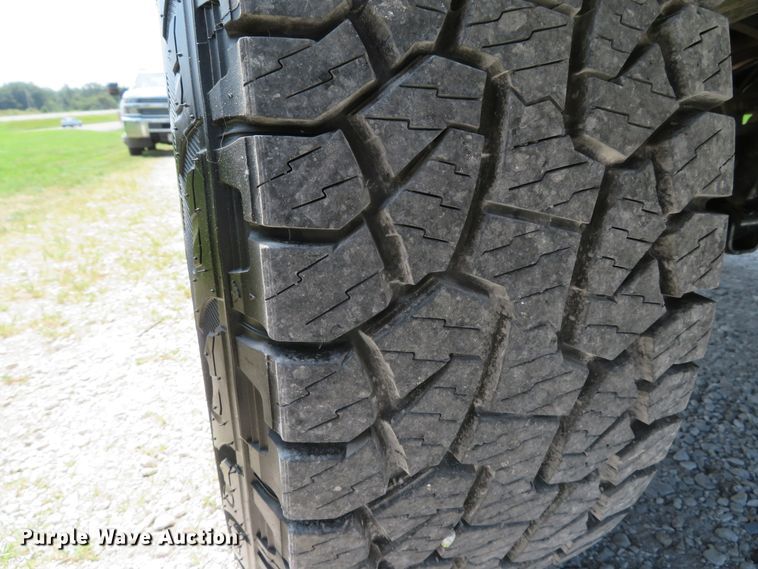 image for item DE8239 2013 Dodge Ram 2500HD Crew Cab pickup truck