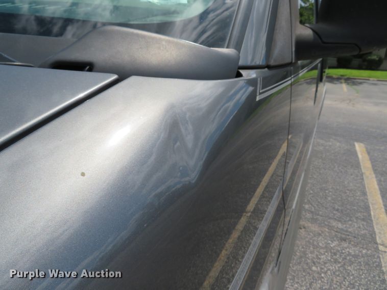 image for item DE8241 2000 GMC Savanna G1500 van