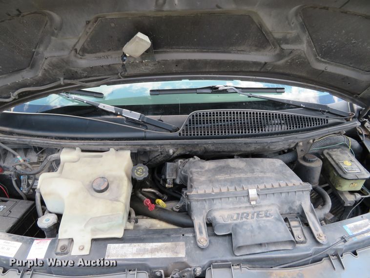 image for item DE8241 2000 GMC Savanna G1500 van