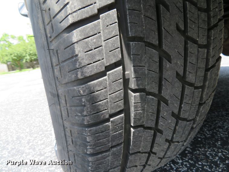 image for item DE8241 2000 GMC Savanna G1500 van