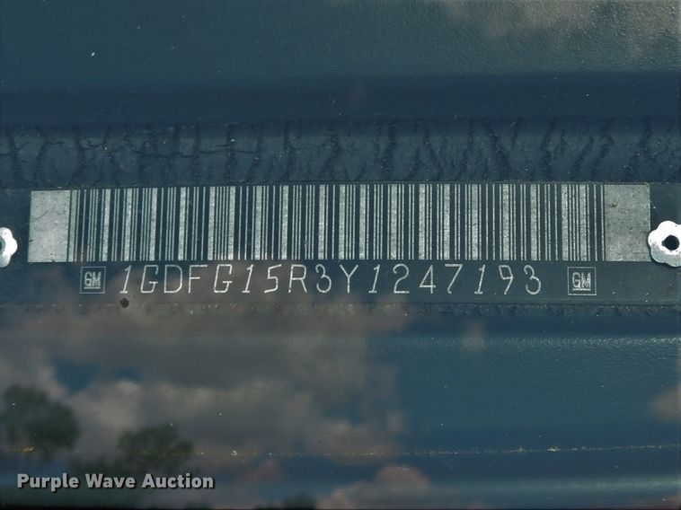 image for item DE8241 2000 GMC Savanna G1500 van