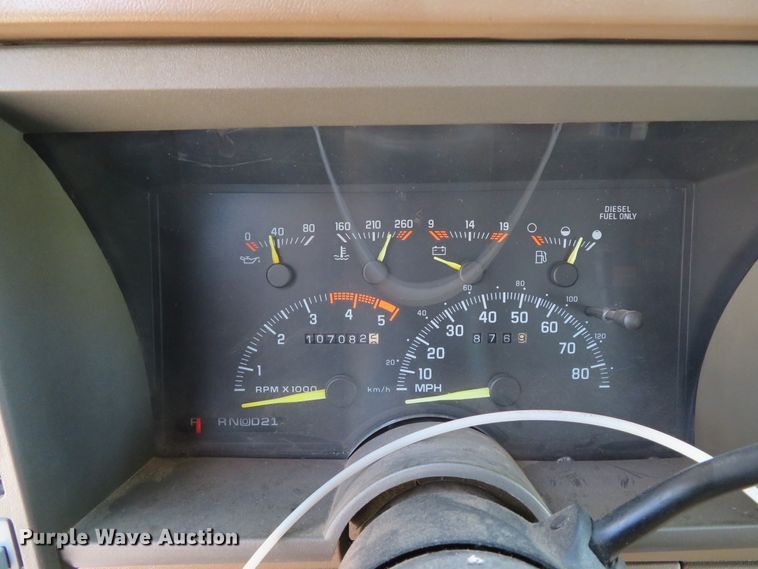 image for item DE8247 1994 Chevrolet 3500 Ext. Cab pickup truck