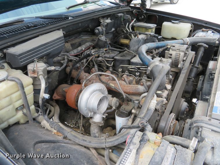 image for item DE8247 1994 Chevrolet 3500 Ext. Cab pickup truck