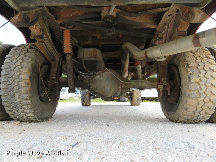 image for item DE8247 1994 Chevrolet 3500 Ext. Cab pickup truck