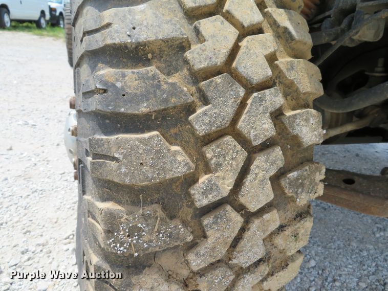 image for item DE8247 1994 Chevrolet 3500 Ext. Cab pickup truck