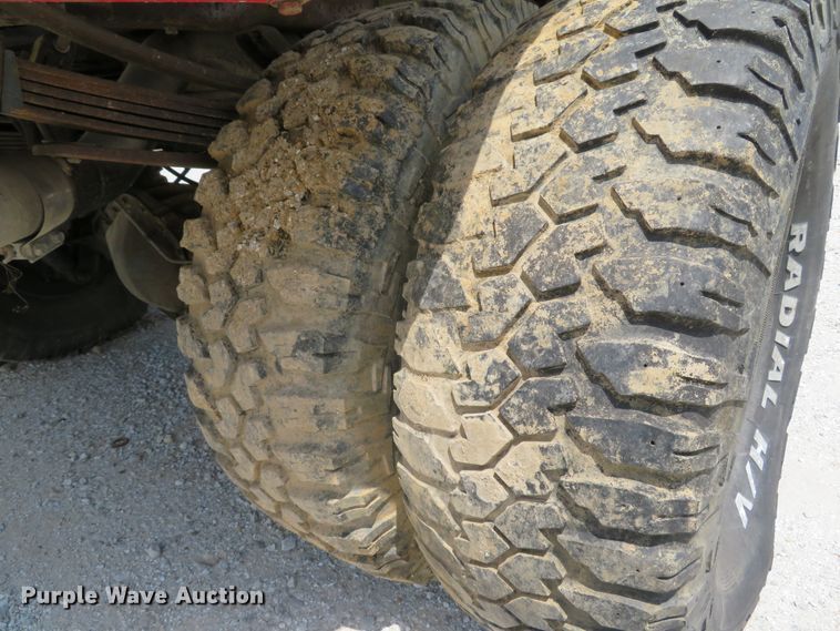 image for item DE8247 1994 Chevrolet 3500 Ext. Cab pickup truck