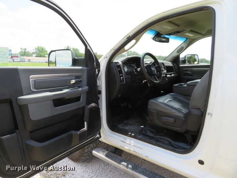 image for item DE8250 2013 Dodge Ram 2500HD pickup truck