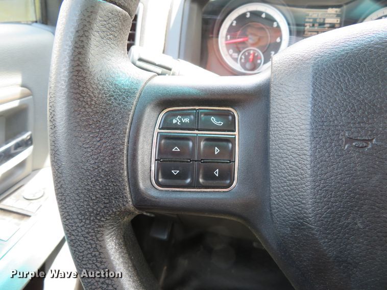 image for item DE8250 2013 Dodge Ram 2500HD pickup truck