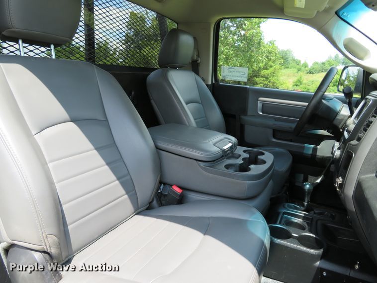 image for item DE8250 2013 Dodge Ram 2500HD pickup truck