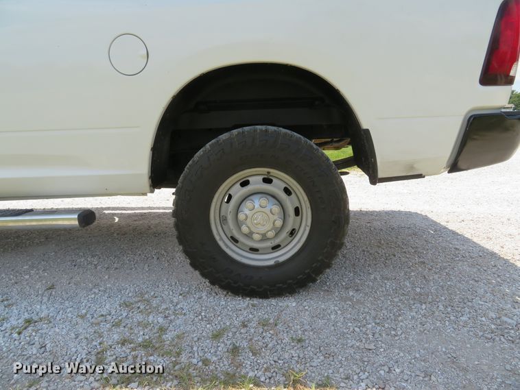 image for item DE8250 2013 Dodge Ram 2500HD pickup truck