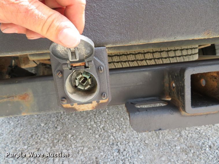 image for item DE8251 2010 Chevrolet Silverado 3500HD Ext. Cab utility bed pickup truck