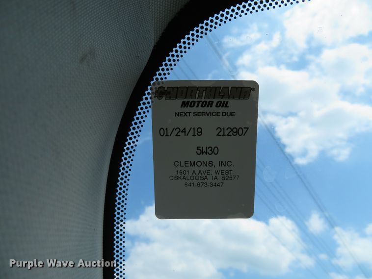 image for item DE8251 2010 Chevrolet Silverado 3500HD Ext. Cab utility bed pickup truck