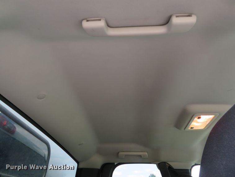 image for item DE8251 2010 Chevrolet Silverado 3500HD Ext. Cab utility bed pickup truck