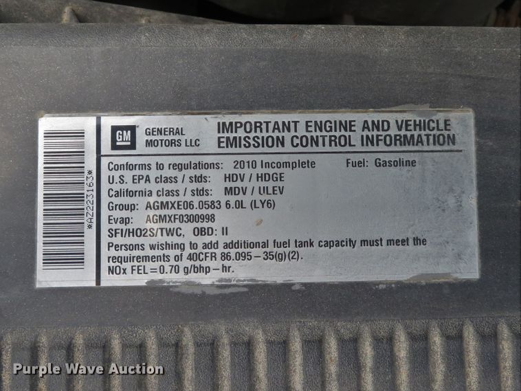 image for item DE8251 2010 Chevrolet Silverado 3500HD Ext. Cab utility bed pickup truck