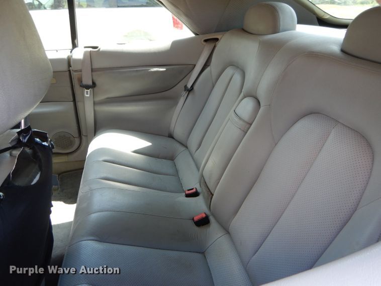 image for item DE8511 2002 Mercedes Benz CLK320 convertible