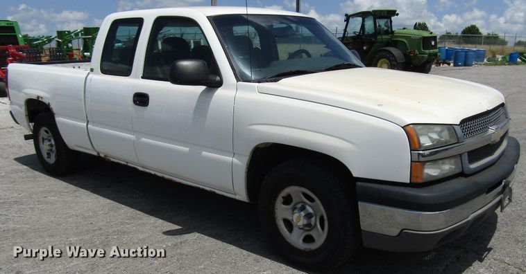 image for item DG1307 2003 Chevrolet Silverado 1500 Ext. Cab pickup truck