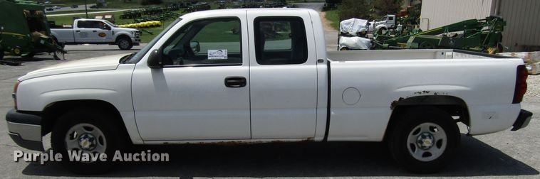 image for item DG1307 2003 Chevrolet Silverado 1500 Ext. Cab pickup truck