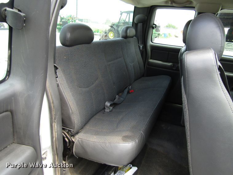 image for item DG1307 2003 Chevrolet Silverado 1500 Ext. Cab pickup truck