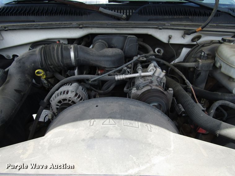 image for item DG1307 2003 Chevrolet Silverado 1500 Ext. Cab pickup truck