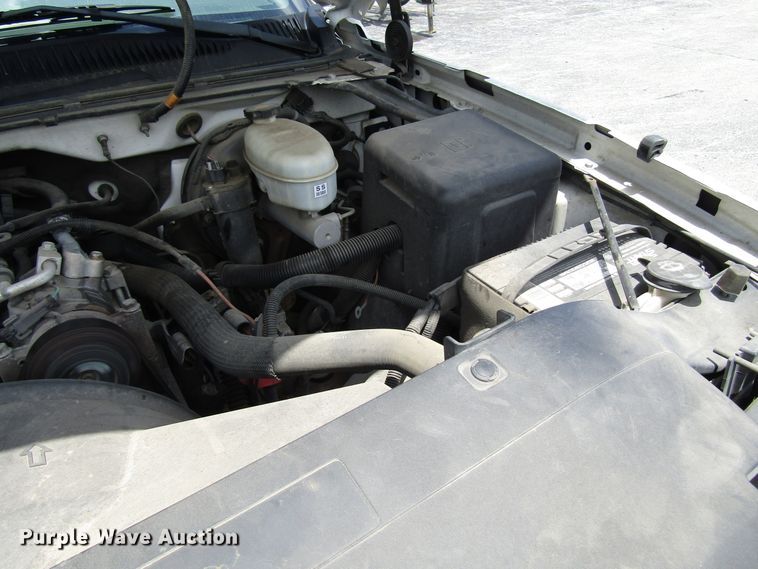 image for item DG1307 2003 Chevrolet Silverado 1500 Ext. Cab pickup truck