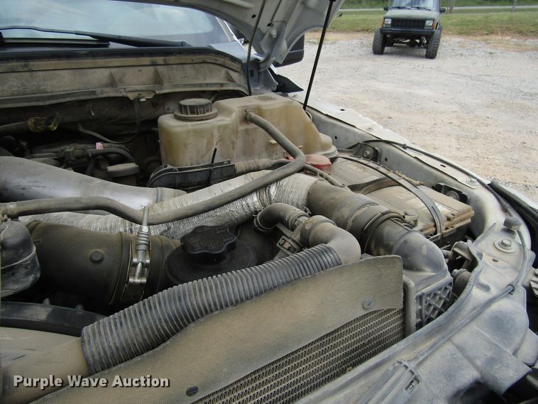 image for item DG1335 2012 Ford F550 service truck with crane