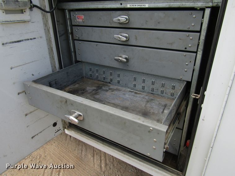 image for item DG1335 2012 Ford F550 service truck with crane