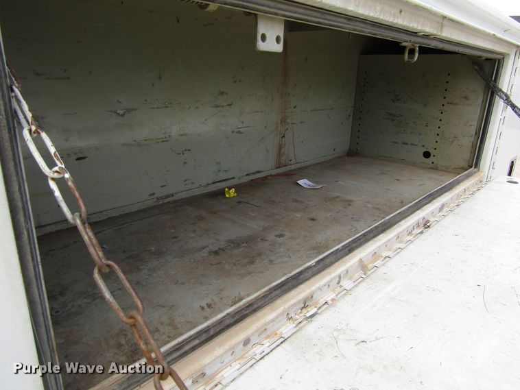 image for item DG1335 2012 Ford F550 service truck with crane