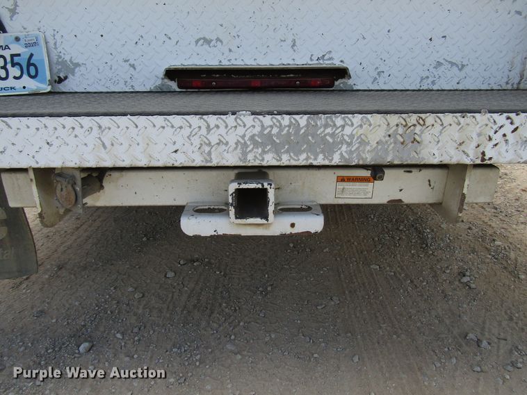 image for item DG1335 2012 Ford F550 service truck with crane