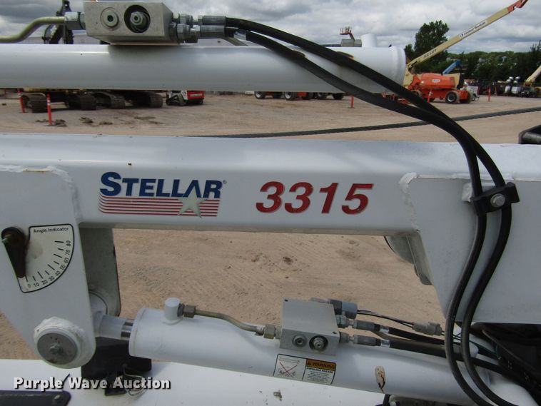 image for item DG1335 2012 Ford F550 service truck with crane