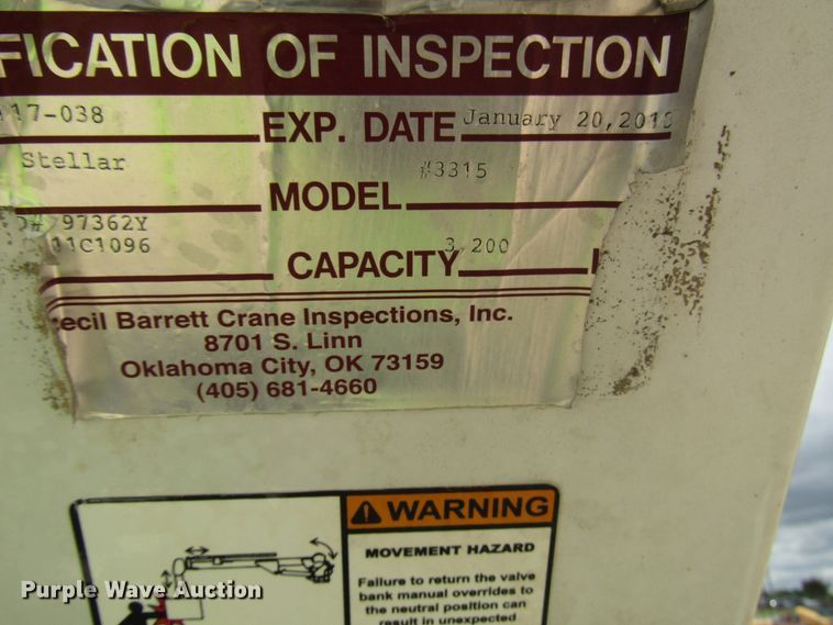 image for item DG1335 2012 Ford F550 service truck with crane