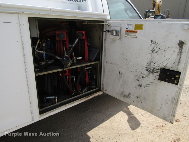 image for item DG1335 2012 Ford F550 service truck with crane