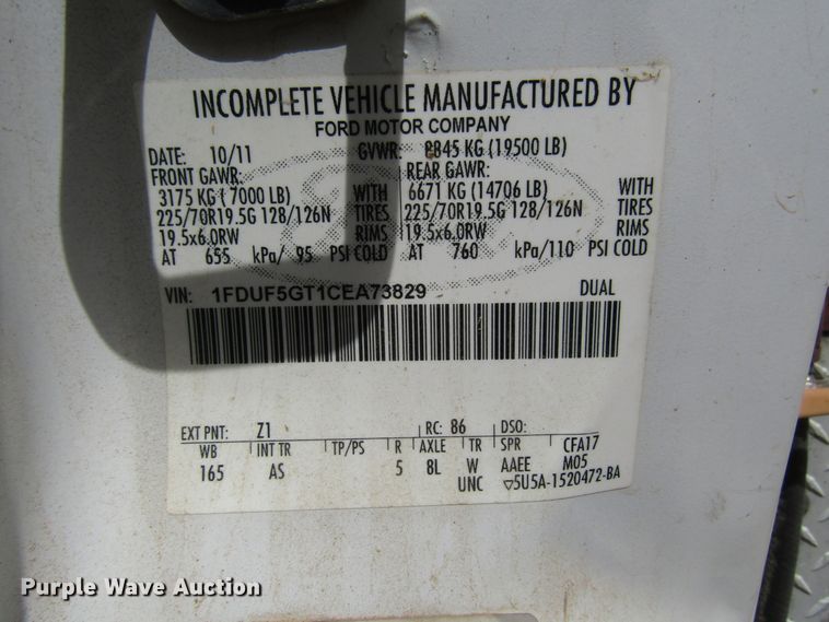 image for item DG1335 2012 Ford F550 service truck with crane