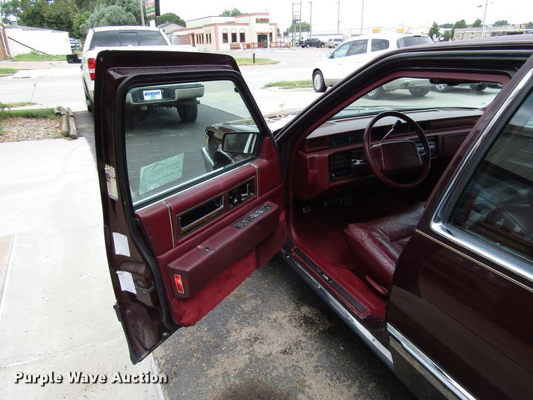 image for item DG1374 1991 Cadillac DeVille