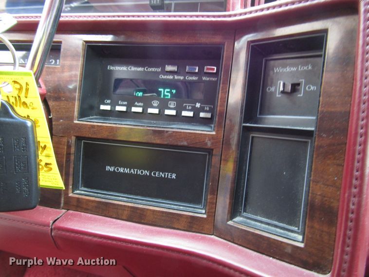 image for item DG1374 1991 Cadillac DeVille