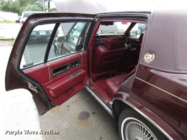 image for item DG1374 1991 Cadillac DeVille