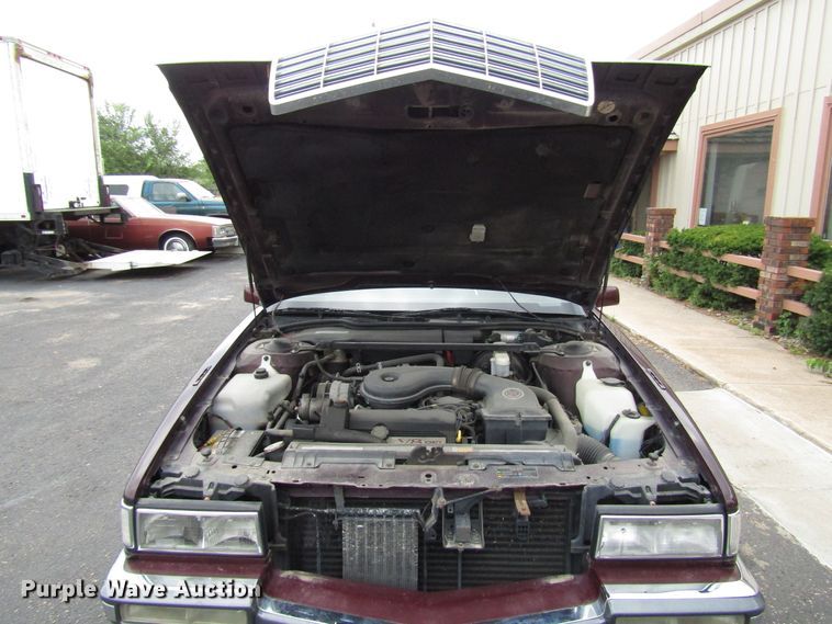 image for item DG1374 1991 Cadillac DeVille