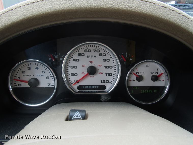 image for item DG1375 2004 Ford F150 SuperCrew pickup truck