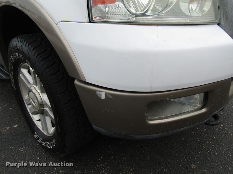 image for item DG1375 2004 Ford F150 SuperCrew pickup truck